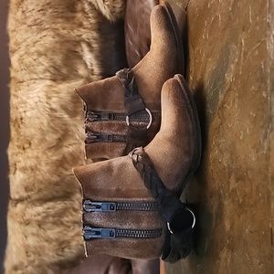 Freebird Clash bootie. Size: 7